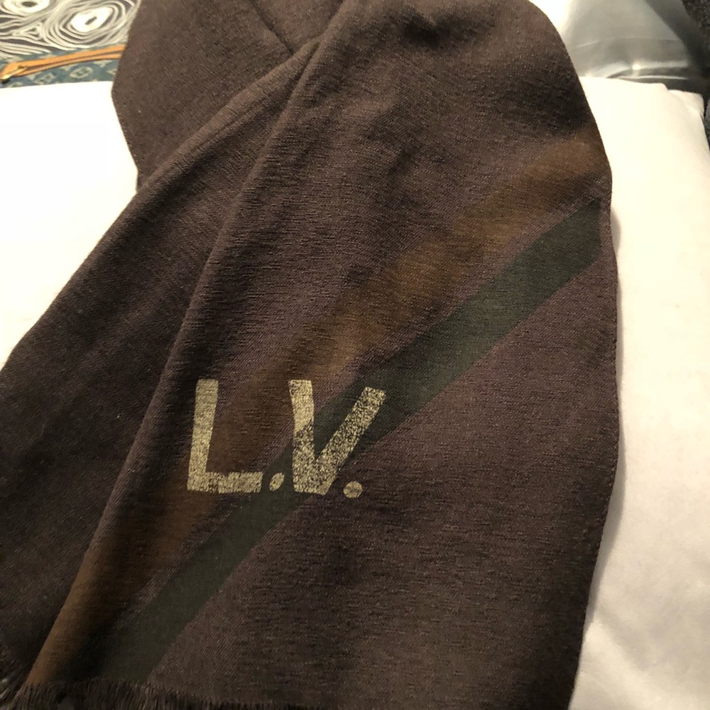 Louis Vuitton Shawl